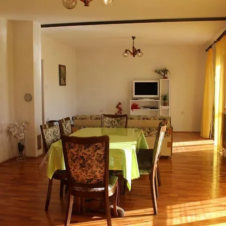 Appartamento Tea Novi Vinodolski